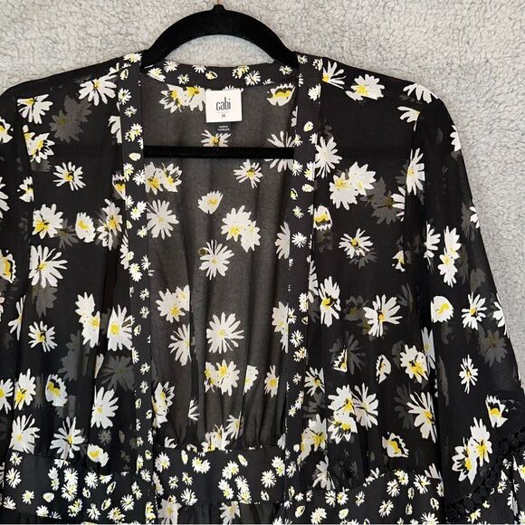 cAbi 5816 Kimono‎ Women's Medium Black Daisy Floral Short Sleeve Sheer Boho Wrap - Picture 7 of 12